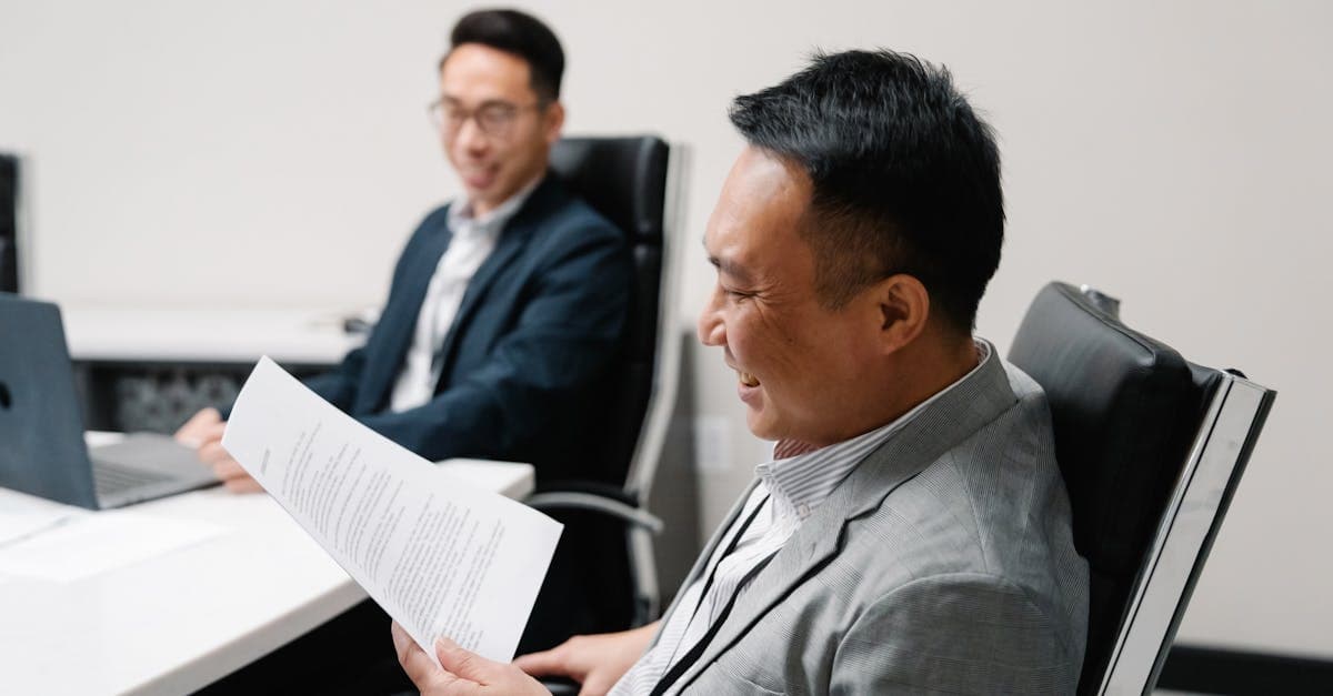 Cover Image for Umbrella Insurance Limits: Extra Protection When Standard Limits Fall Short