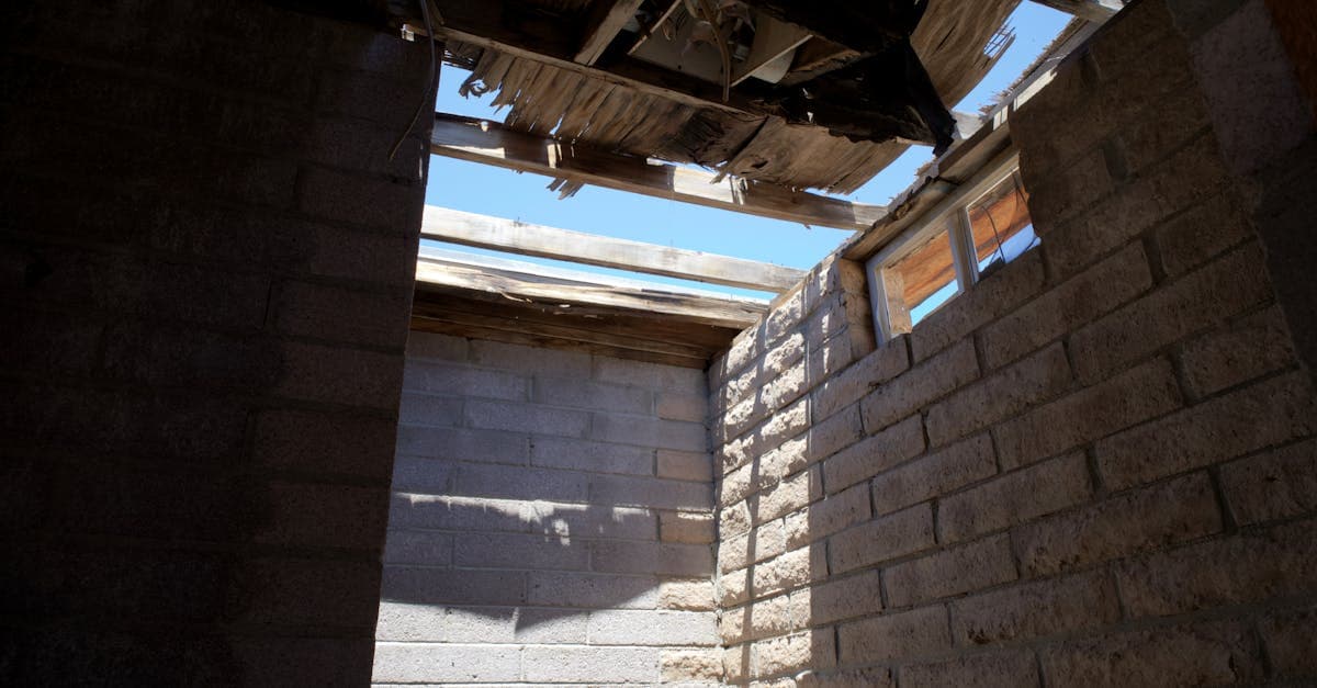 Cover Image for Does Homeowners Insurance Cover a Leaking Flat Roof?